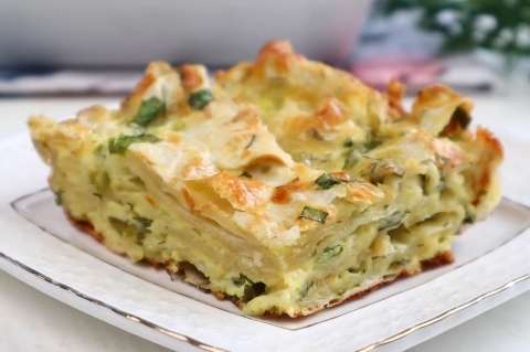 Рваный пирог из лаваша с сыром и зеленью.Пирог за 5 минут.