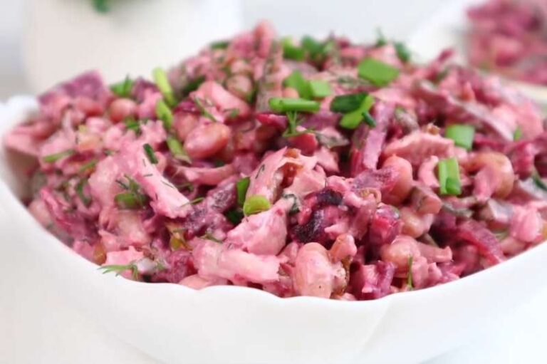 Салат из свеклы и жаренного лука