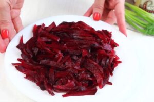 Свекла нарезанная