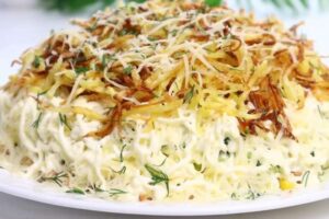 салат с курицей и картофелем пай