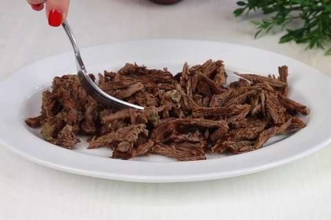 Мясной салат "Принц" с говядиной, картофелем пай и сладким перцем