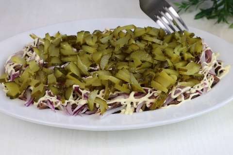 Мясной салат "Принц" с говядиной, картофелем пай и сладким перцем