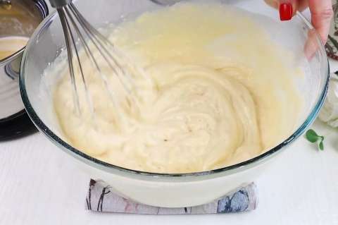 Самый простой и вкусный бисквит на молоке -Горячий Молочный Пирог