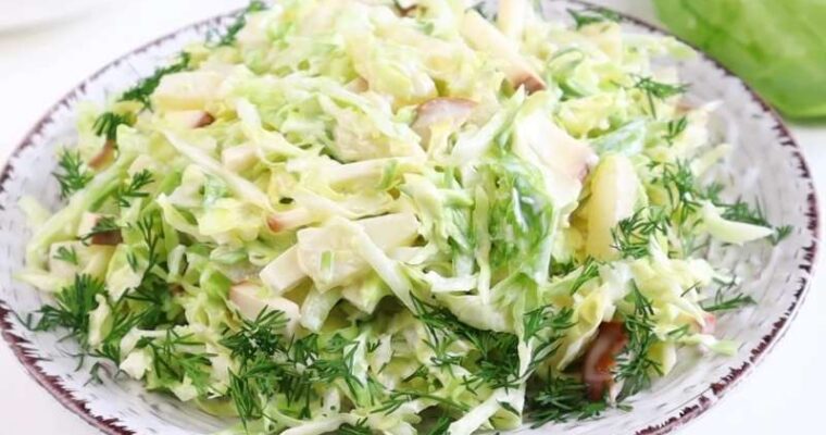 Салат из молодой капусты с ананасами “Белый лебедь”