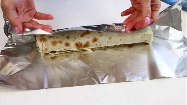 Закуска из Лаваша с плавленым сыром и яйцом-Банально но очень вкусно!