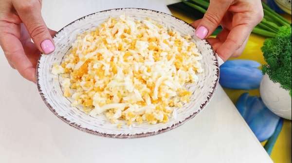 Закуска из Лаваша с плавленым сыром и яйцом-Банально но очень вкусно!