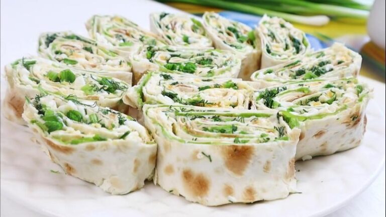 Закуска из Лаваша с плавленым сыром и яйцом-Банально но очень вкусно!