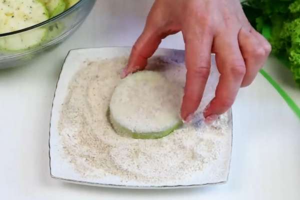Улетают как семечки:Кабачки, запеченные в духовке с вкусной начинкой