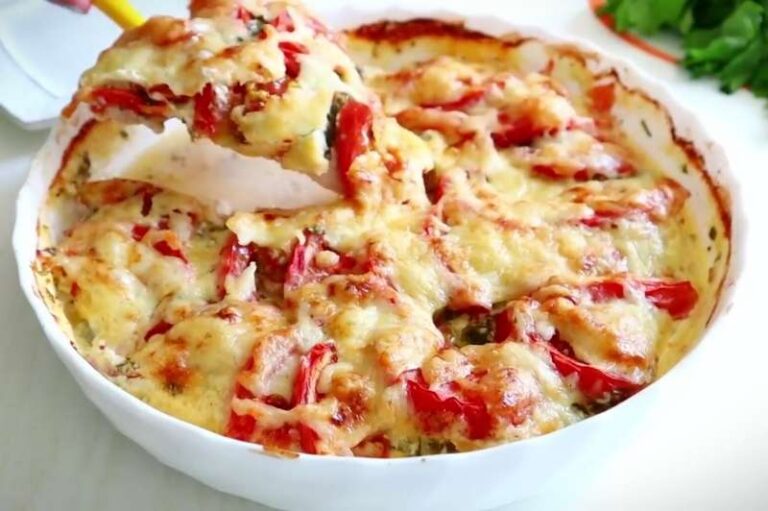 Куриное филе запеченое в духовке с сыром и помидорами