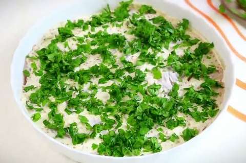 Куриная а-ля пицца:Самый вкусный рецепт сочного куриного филе в духовке с помидорами и сыром