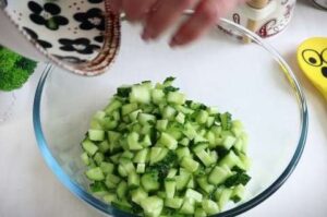 Огурцы