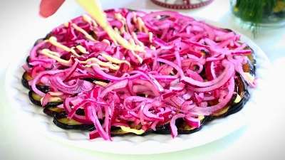 Закуска из баклажанов с маринованным луком
