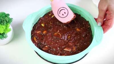 Мягкий и сочный, как тортик:Шоколадный пирог с яблоками, абрикосами и орехами