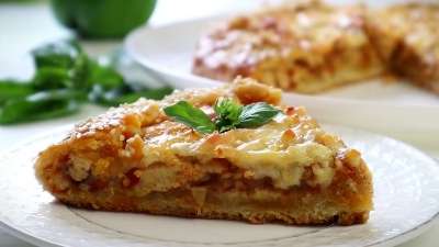 Галета с несладкой начинкой: простой и вкусный пирог с фаршем