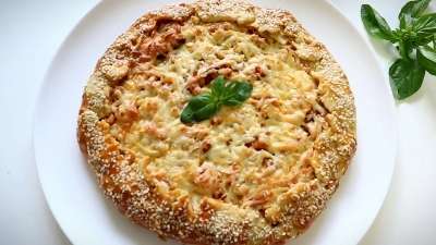 Галета с несладкой начинкой: простой и вкусный пирог с фаршем