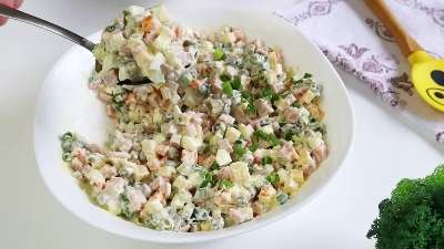 Самый Вкусный Оливье по-Новому – Без Картошки, но с Сыром! 8 Готовый салат оливье подача
