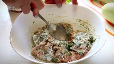 Жареные кабачки кольцами с фаршем на сковороде