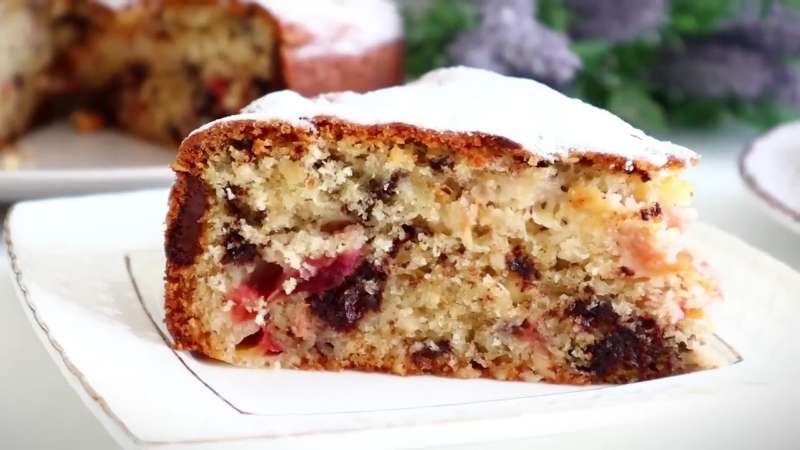 сливовый пирог с шоколадом и фундуком
