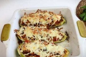 Кабачки лодочки запечённые в духовке