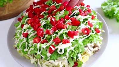 Салат без мяса и сыра- "Маруся ": простой, как название, но неожиданно вкусный!
