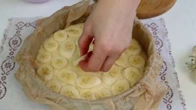 Быстрый банановый пирог с хрустящей корочкой