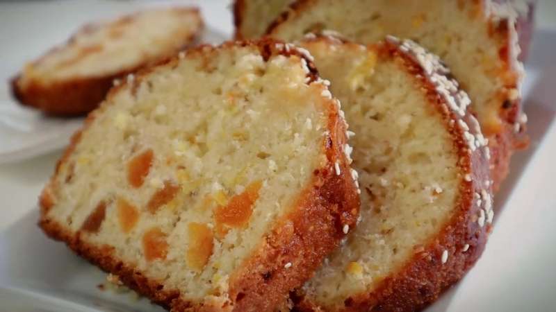 Ароматный кекс с курагой, лимонной цедрой и апельсиновой пропиткой