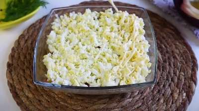 Салат "Анюта" – Из Простых Продуктов – Такая Вкуснятина!! Салат с курицей, яблоком, сыром и яйцом. 5 Салат "Анюта" – Из Простых Продуктов – Такая Вкуснятина!! Салат с курицей, яблоком, сыром и яйцом.