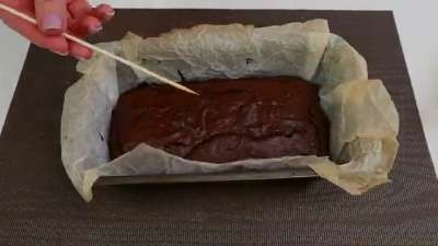 Шоколадный пирог с джемом - рецепт домашнего брауни