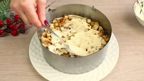 Салат с ананасом, курицей, сыром и пекинской капустой -"Миледи" Королева Вкуса