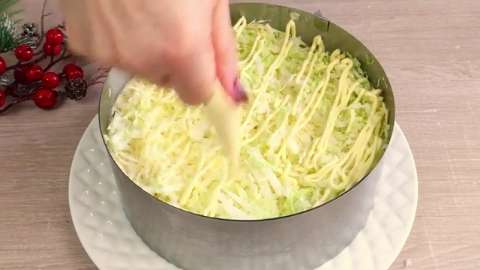 Салат с ананасом, курицей, сыром и пекинской капустой -"Миледи" Королева Вкуса