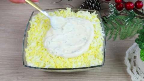 Салат с тунцом, кукурузой, сыром и яйцами - Салат "Вивальди" 6 Салат с тунцом, кукурузой, сыром и яйцами - Салат "Вивальди"