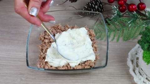 Салат с тунцом, кукурузой, сыром и яйцами - Салат "Вивальди" 3 Салат с тунцом, кукурузой, сыром и яйцами - Салат "Вивальди"