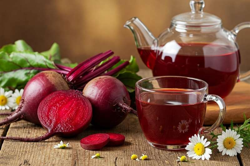 Чай из свеклы и ромашки