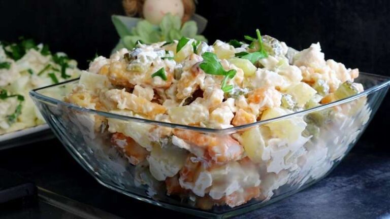 Быстрый салат с куриным филе