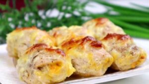 Сочные куриные рулетики с сыром