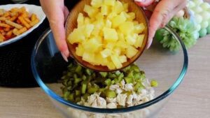 Ананасы консервированные нарезанные кубиком
