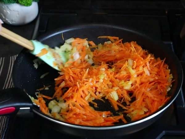 Морковь и лук жареные