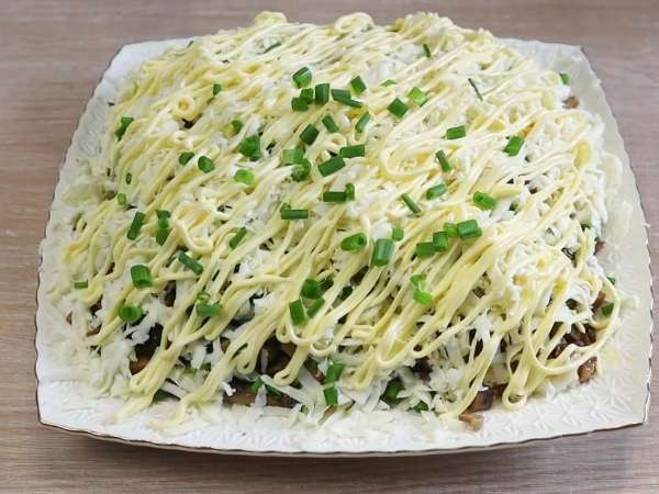 Салат Андрей - с печенью грибами и сыром рецепт