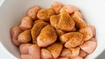 Баклажаны по-французски с курицей в духовке