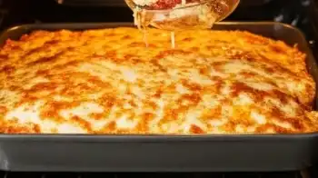 Баклажаны по-французски с курицей в духовке