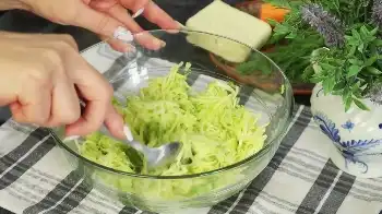 Оладьи из кабачков с сыром и морковью