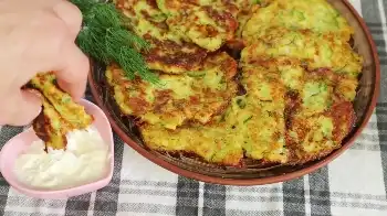Оладьи из кабачков с сыром и морковью