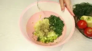 Пирог с кабачком и брынзой