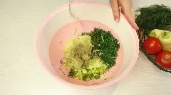 Пирог с кабачком и брынзой