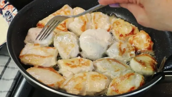Куриные жареные медальоны