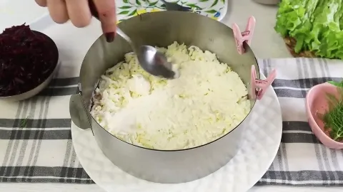 Яйца в салате
