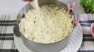 Слоёный салат с сыром