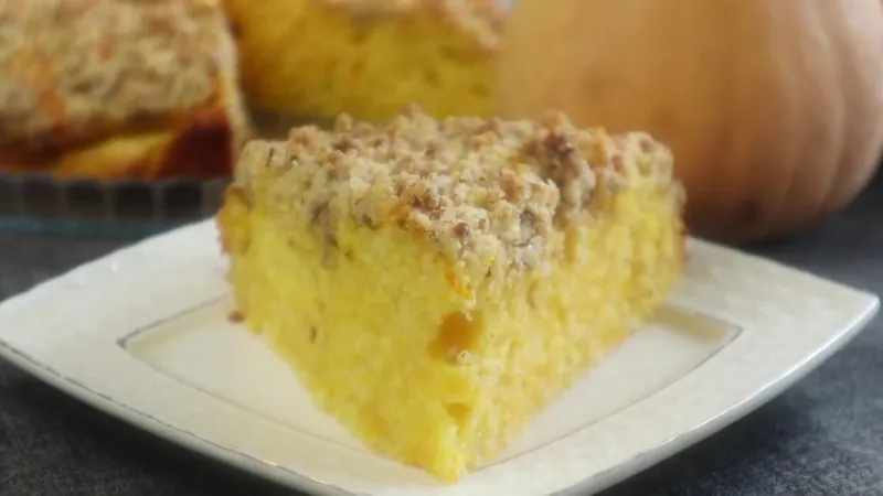 Тыквенный пирог с ореховой крошкой