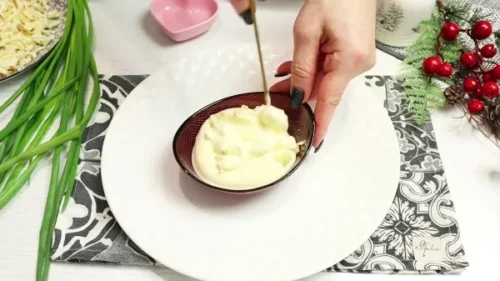 Майонез и чеснок