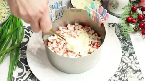 Крабовые палочки и майонез